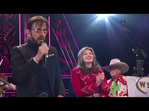 Ringo Starr&#039;s Grand Ole Opry Debut