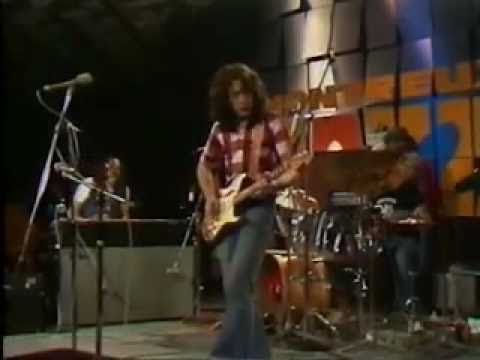 &quot;Laundromat&quot;, Rory Gallagher performs live at Montreux (1975)