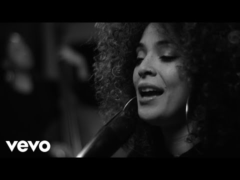 Kandace Springs - Solitude (Live Session)