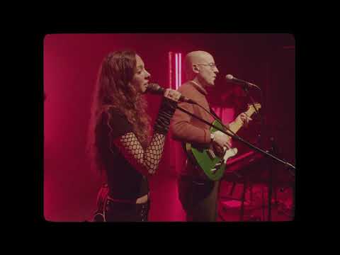 Holly Humberstone &amp; Jack Steadman (Bombay Bicycle Club) - Friendly Fire | Artist On The Rise Session