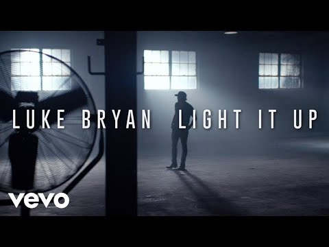 Luke Bryan - Light It Up (Official Music Video)