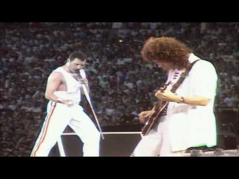 Queen - I Want To Break Free (Live At Wembley)