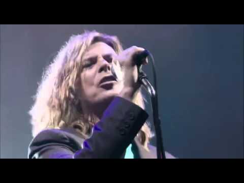 David Bowie - Heroes (Live at Glastonbury Festival 2000)