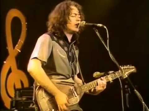 &quot;Philby&quot; Rory Gallagher performs at Montreux (1985)