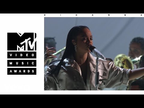 Rihanna - Stay / Love On The Brain / Diamonds (Live From The 2016 MTV VMAs)