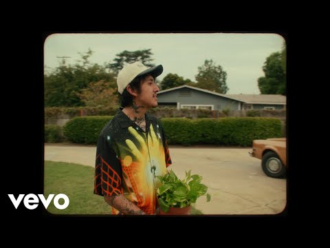 Cuco - Si Me Voy (feat. The Marías) [Official Video]