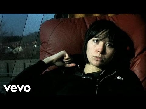 Yeah Yeah Yeahs - Date With The Night (Official Music Video)