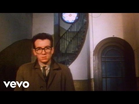 Elvis Costello &amp; The Attractions - I Can&#039;t Stand Up For Falling Down