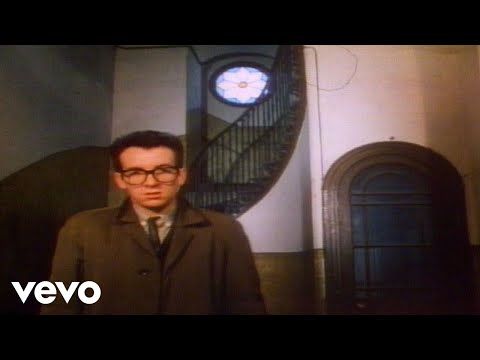 Elvis Costello &amp; The Attractions - I Can&#039;t Stand Up For Falling Down