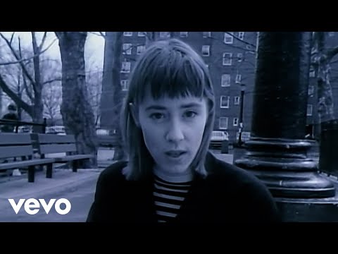 Suzanne Vega - Luka (Official Video)