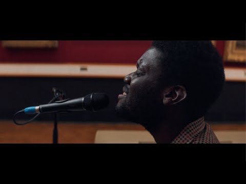 Michael Kiwanuka - Solid Ground (Live at the V&amp;A)