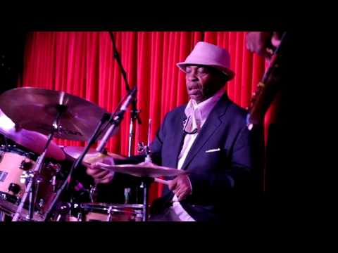 Norman Connors performs &quot;Butterfly&quot;