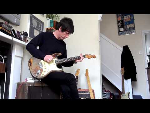 Johnny Marr Playing Rory Gallagher&#039;s Strat!
