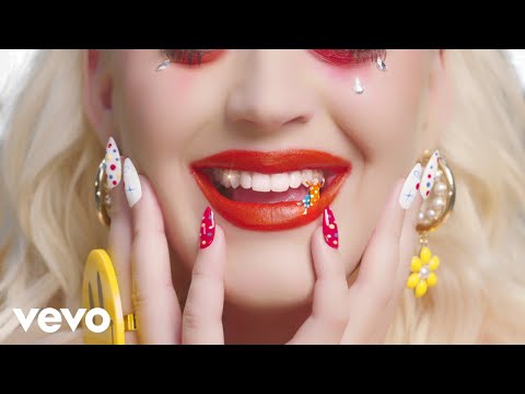 Katy Perry - Smile (Performance Video)