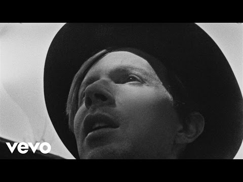 Beck - Heart Is A Drum