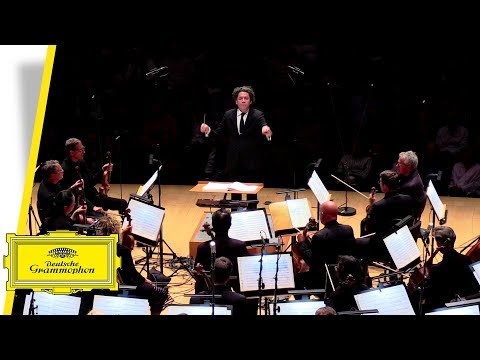 LA Phil &amp; Gustavo Dudamel - Williams: Theme from “Jurassic Park” (Live at Walt Disney Concert Hall)