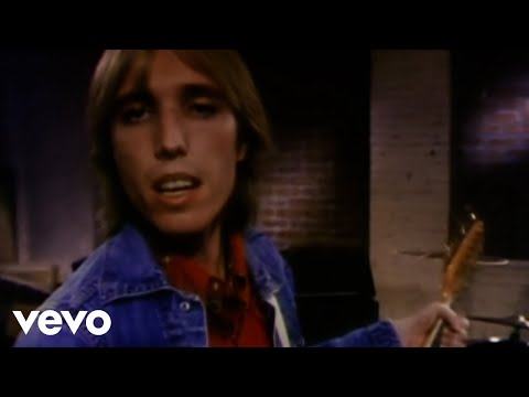 Tom Petty And The Heartbreakers - Refugee (Official Music Video)