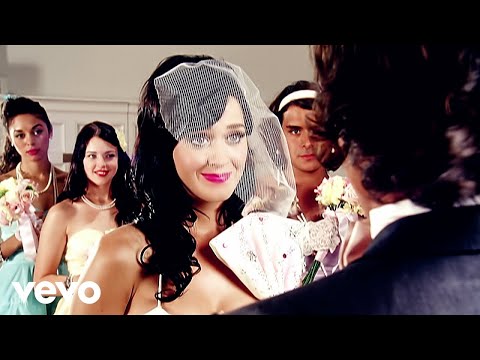 Katy Perry - Hot N Cold (Official Music Video)