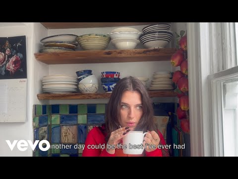 Mae Muller - MTJL (Maybe That’s Just Life) (Lyric Video)