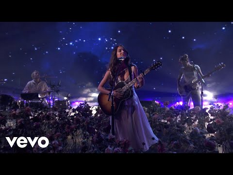 Olivia Rodrigo - traitor (Live From The American Music Awards/2021)