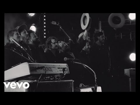 Nathaniel Rateliff &amp; The Night Sweats - Love Don&#039;t (Official Music Video)