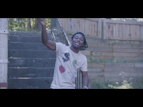 Lul Bob - &quot;Trapped Out&quot; (Official Music Video)