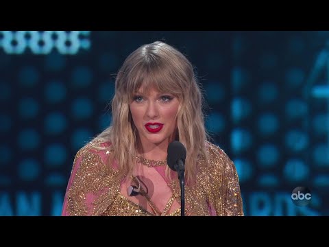 Taylor Swift is Named Artist of the Decade at the 2019 AMAs - The American Music Awards