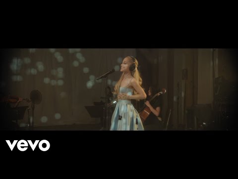 Ariana Grande - Daydreamin&#039; (Live from London)