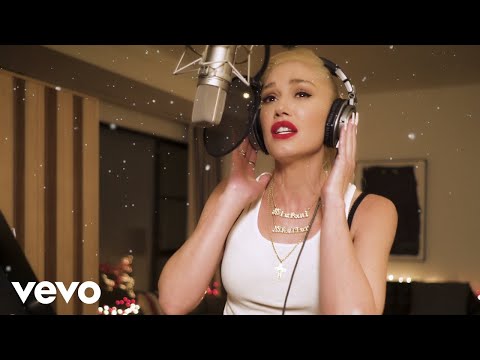 Gwen Stefani - Here This Christmas (Theme To Hallmark Channel’s “Countdown To Christmas”)