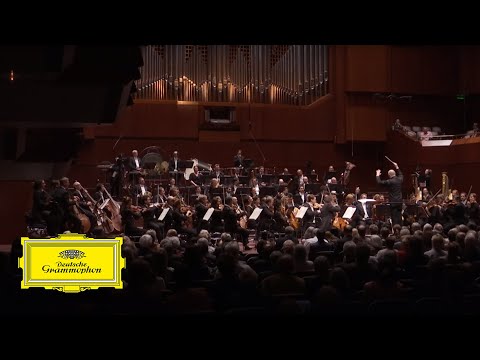 Paavo Järvi &amp; Frankfurt Radio Symphony – Schmidt: Intermezzo Notre Dame