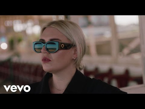Self Esteem - Moody (Official Video)