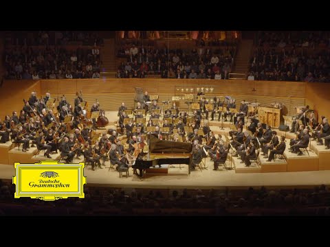 Gustavo Dudamel, Yuja Wang &amp; LA Phil – Adams: I. Gritty, Funky, But in strict Tempo