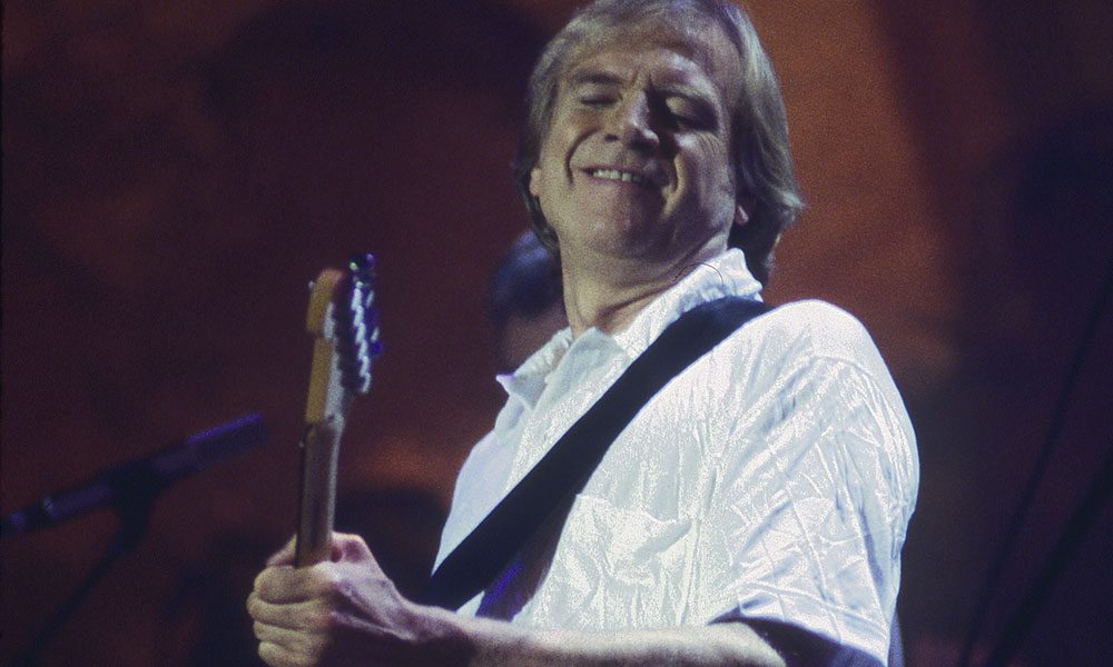 Justin Hayward photo by Bill Tompkins and Getty Images