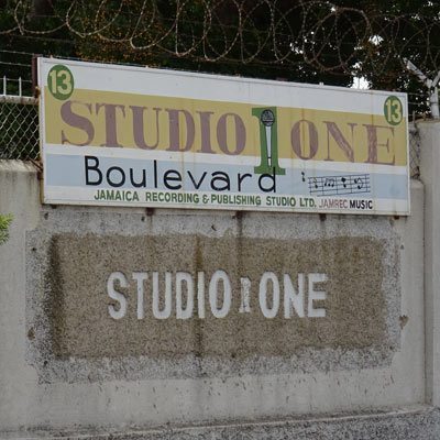 STUDIO-1-Sign