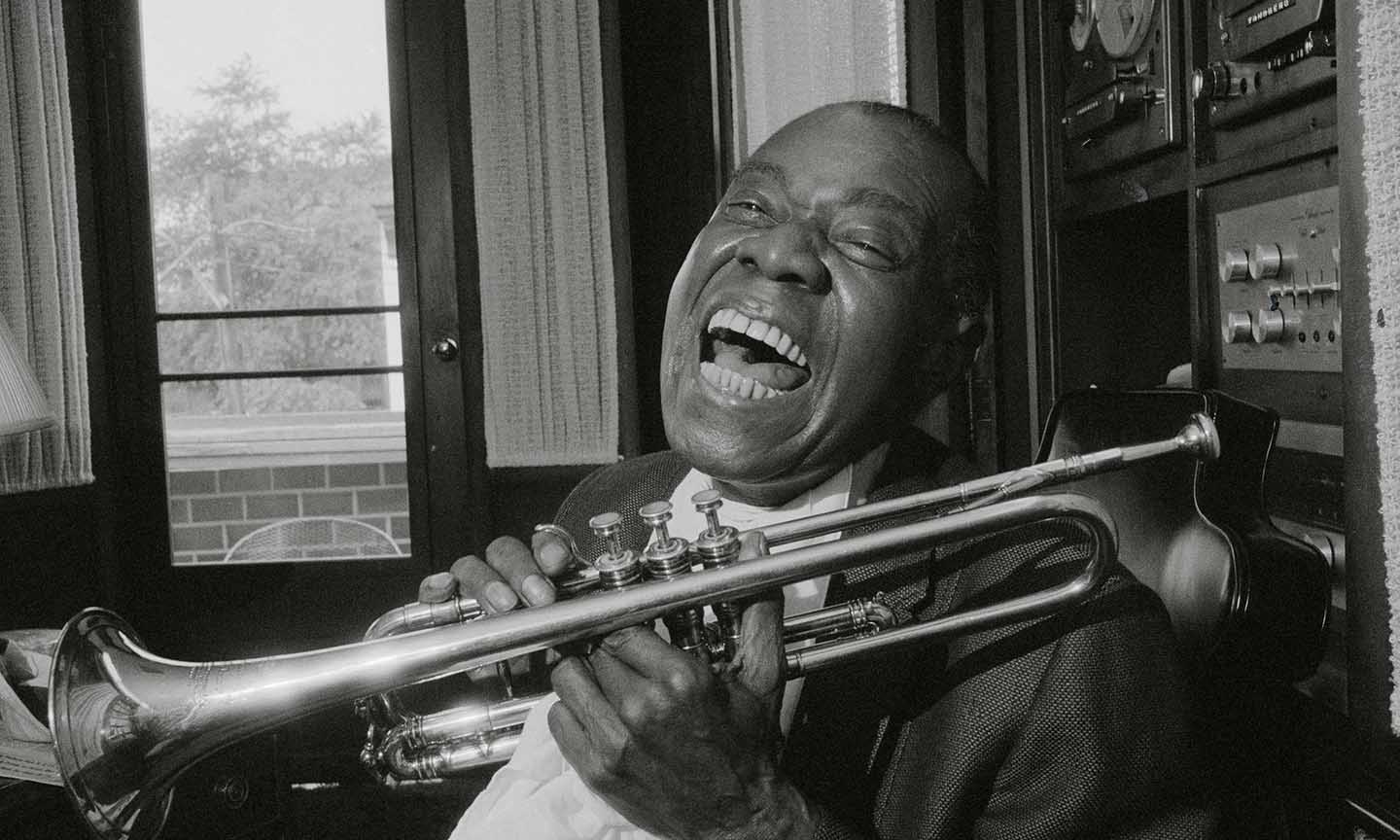 Louis Armstrong, Biography, Facts, What a Wonderful World, Nickname, &  Songs