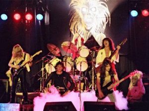 IRON-MAIDEN-LIVE-1980-compressor