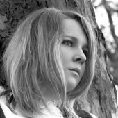 Rare Sandy Denny Surfaces On Acoustic Collection