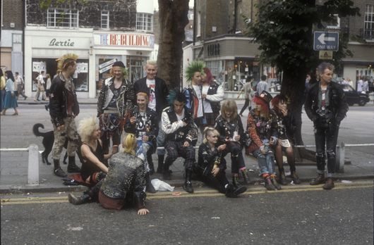 Punks hanging out on the Kings Road London 1983 ®Ted Polhemus PYMCA