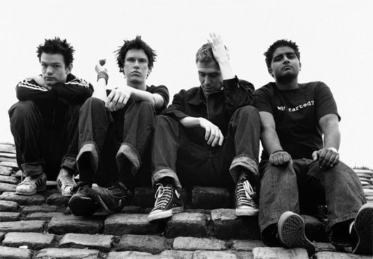 Sum 41 Band Photo - 530