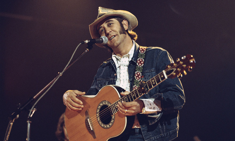 Gentle Giant' Country Star Don Williams Dies Aged 78 | uDiscover