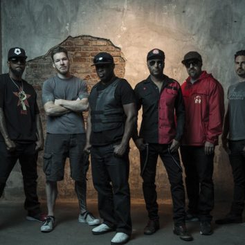 uDiscover Music image background