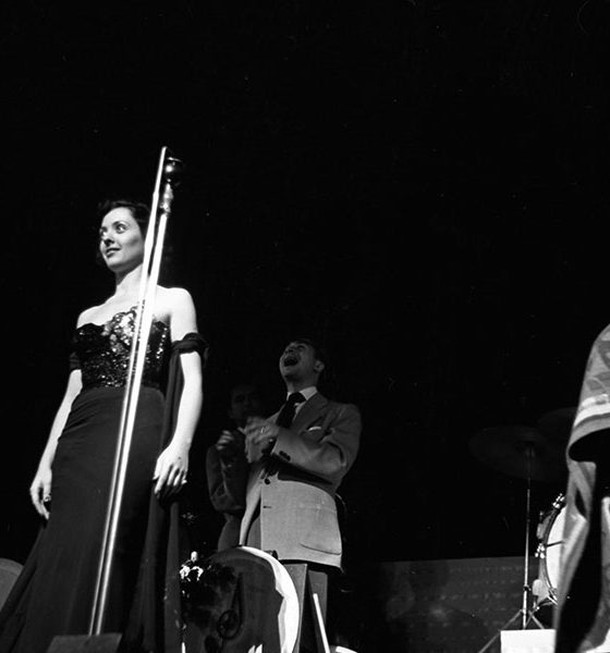 Keely Smith photo by PoPsie Randolph/Michael Ochs Archives and Getty Images