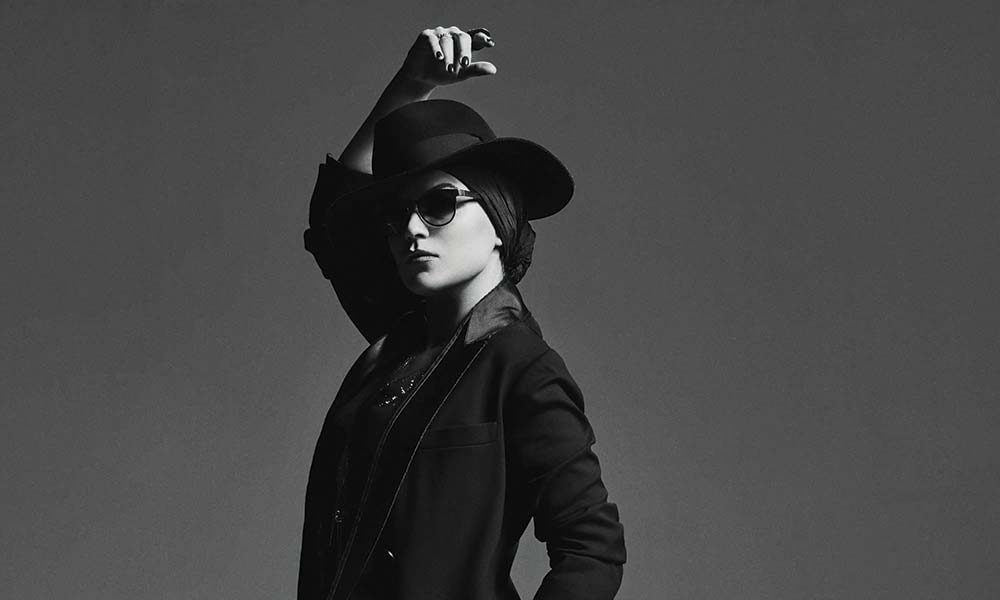 kontrol Fare Opdater Live In Europe: Intimate And Commanding, Melody Gardot Bares Her Soul