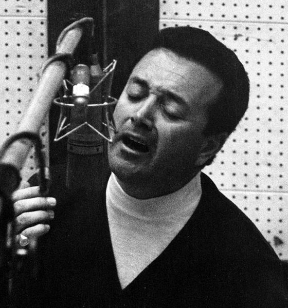 Vic Damone photo by Michael Ochs Archives and Getty Images