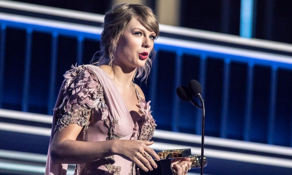 Taylor-Swift-Billboard-Music-Awards