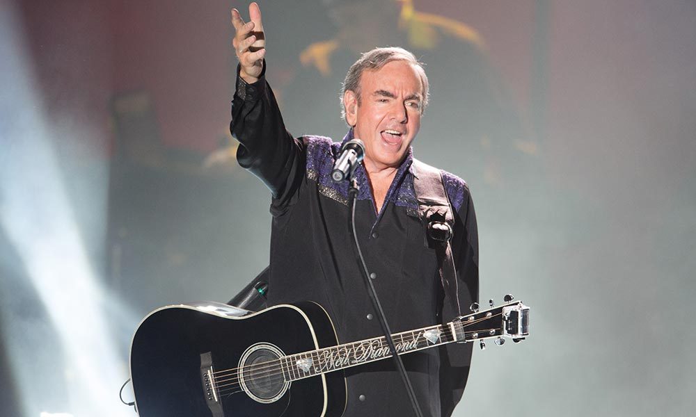 Neil Diamond Hot August Night III - CREDIT Ari Michelson (Greek Theater Los Angeles, 11 August 2012)