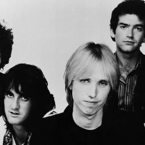 15 Of The Best Guitar Riffs Of All Time | uDiscover