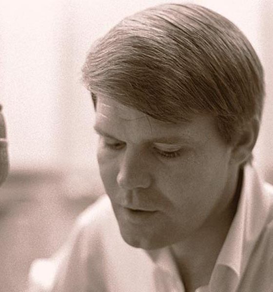 Glen Campbell - Photo: Capitol Records Archives