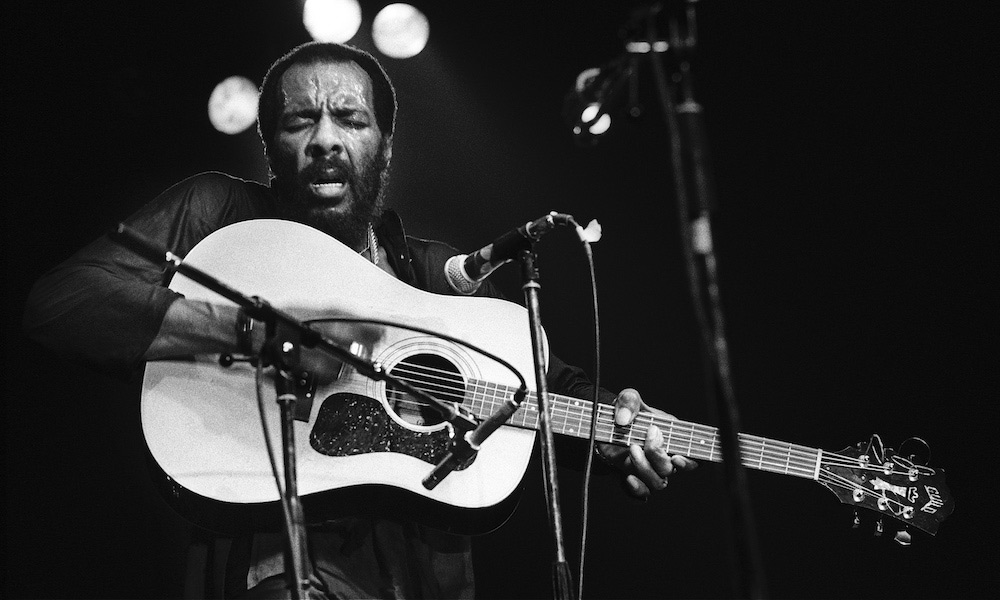 Richie Havens' Career Making Appearance At Woodstock| uDiscover