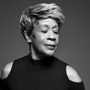 uDiscover Music image background